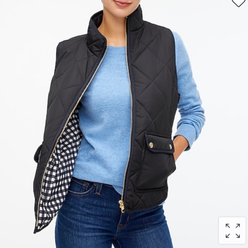J Crew Factory Puffer vest with snap pockets AP678